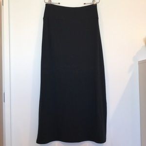 Black jersey maxi skirt